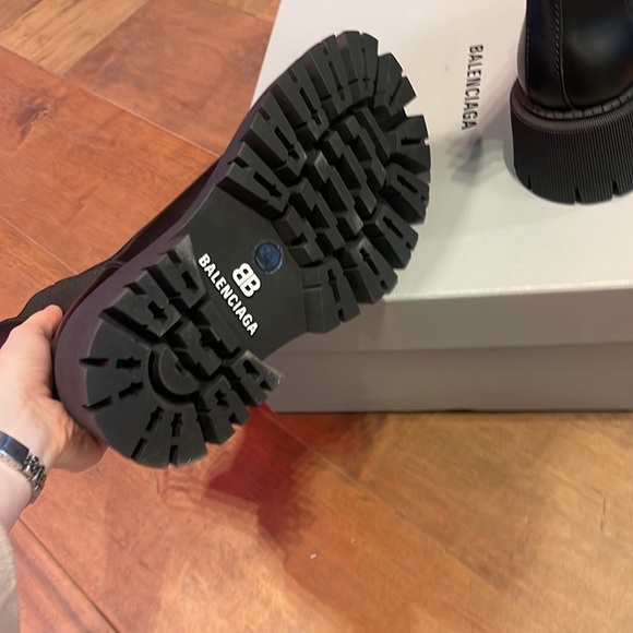 Brand NEW Authentic Balenciaga tractor booties - Picture 4 of 5